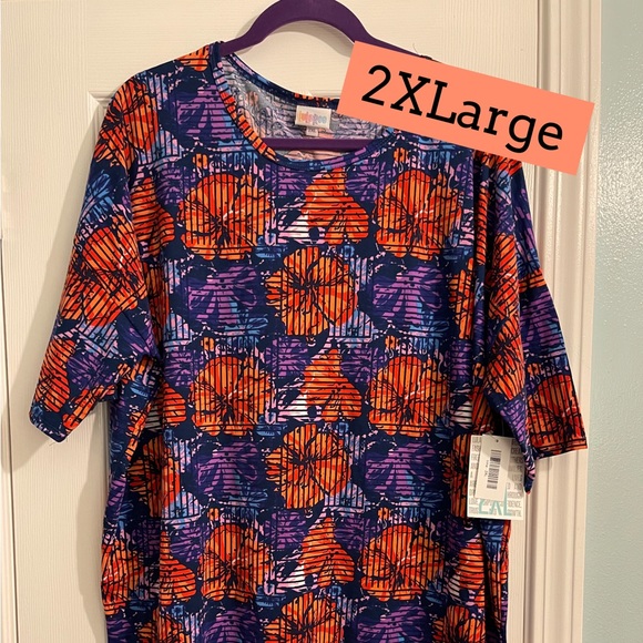 LuLaRoe Tops - LuLaRoe Irma